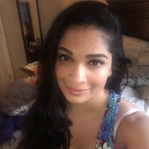 Meet your Posher, Mya